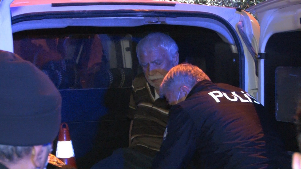 Tartıştığı eşini tüfekle öldürdü